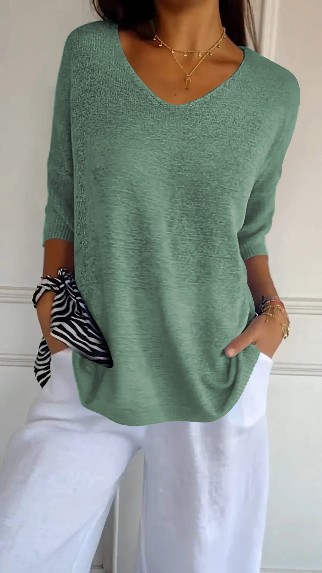 Berni Knit Top with V-neck